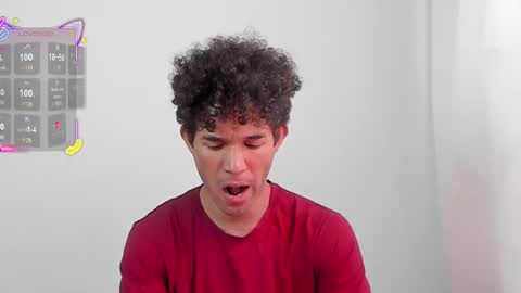 Snapshot of hghilltop chatting on November 3, 8:10 pm Harry Gaylord Hilltop INDEPENDENT MODEL online show from November 3, 8:10 pm