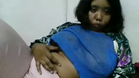 Snapshot of hheritinaa chatting on October 9, 11:03 pm hheritinaa online show from October 9, 11:03 pm