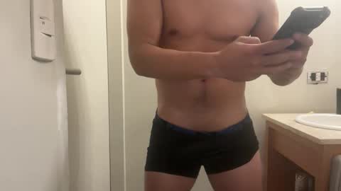 hhernan1 online show from March 29, 6:57 am