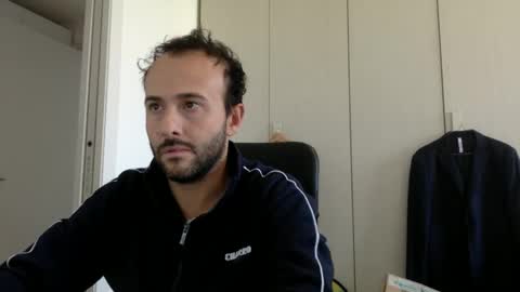 hhombre online show from October 9, 2:15 pm