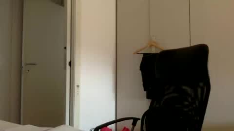 hhombre online show from June 18, 7:52 am