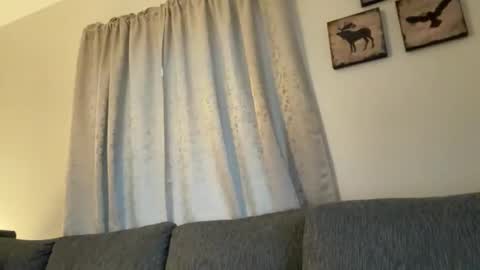 hichemlacoste333 online show from November 10, 2:05 pm