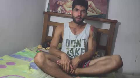 hideonbush online show from December 15, 1:43 am