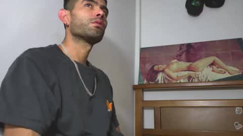 hideonbush online show from April 17, 11:02 am