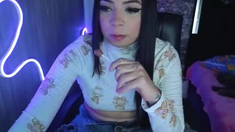 high online show from March 25, 6:30 am