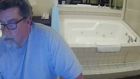 Snapshot of highnhorny55 chatting on December 4, 9:18 am highnhorny55 online show from December 4, 9:18 am