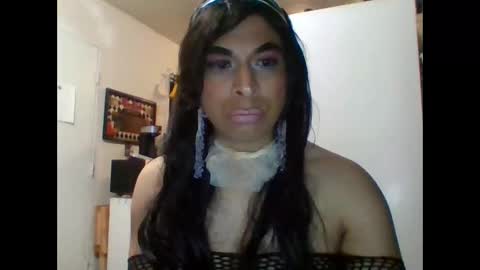 Snapshot of hihheelstranny chatting on November 28, 9:56 am hihheelstranny online show from November 28, 9:56 am