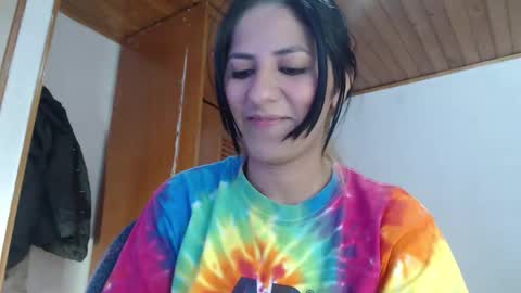 hilaril18 online show from September 10, 6:19 pm