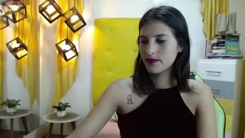 H I L A R Y online show from December 28, 10:55 pm