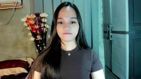 hilarymolly online show from March 14, 2:28 am