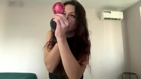 Hi Im Elizabeth online show from October 24, 10:00 am