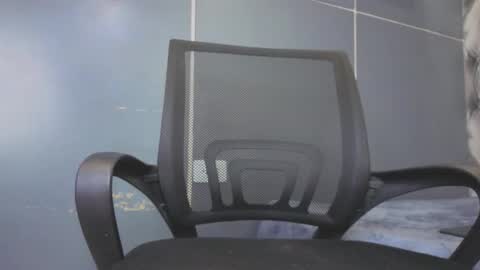  Hillary  online show from November 8, 4:56 am