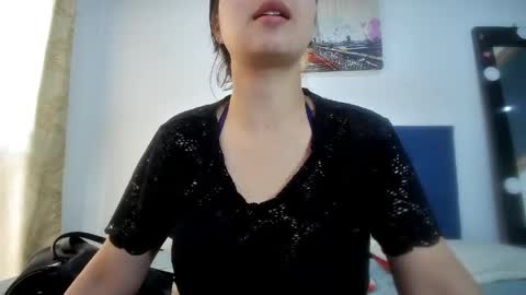 Snapshot of himawary_soin5 chatting on April 30, 1:06 pm himawary_soin5 online show from April 30, 1:06 pm