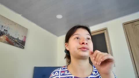 Snapshot of himawary_soin5 chatting on May 11, 4:04 pm himawary_soin5 online show from May 11, 4:04 pm