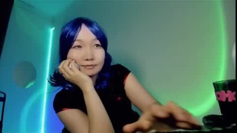 Call me Jenny online show from January 17, 7:08 am