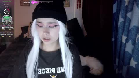 Inori Independent model online show from February 16, 9:48 am