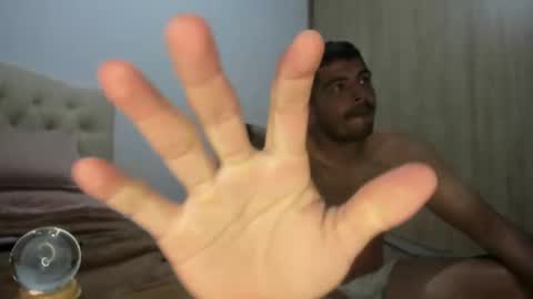 Snapshot of himoreno97 chatting on May 10, 9:31 pm Hi moreno online show from May 10, 9:31 pm