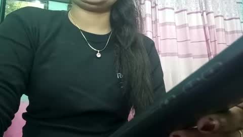 Snapshot of himuhimu22 chatting on December 21, 4:30 am himuhimu22 online show from December 21, 4:30 am