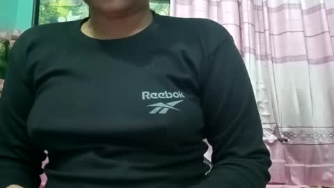 Snapshot of himuhimu22 chatting on December 24, 3:58 pm himuhimu22 online show from December 24, 3:58 pm