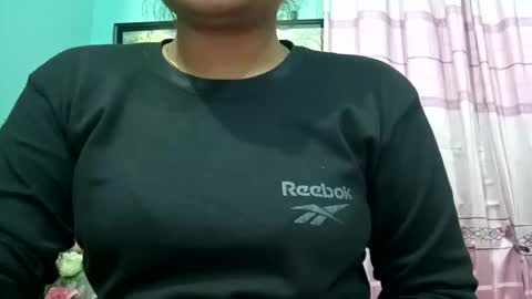 Snapshot of himuhimu22 chatting on January 13, 11:41 am himuhimu22 online show from January 13, 11:41 am