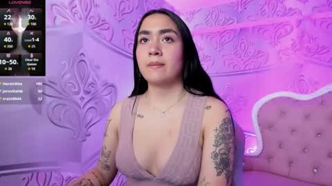 Snapshot of hinatta1_ chatting on July 4, 7:31 pm hinatta1_ online show from July 4, 7:31 pm