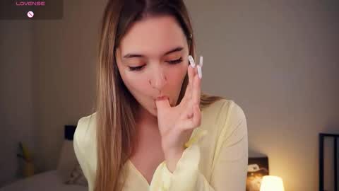 Leya Day Mary Night   PvT Open online show from October 9, 6:17 pm