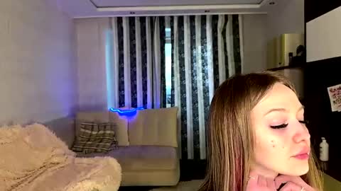 Leya Day Mary Night   PvT Open online show from April 3, 8:56 am