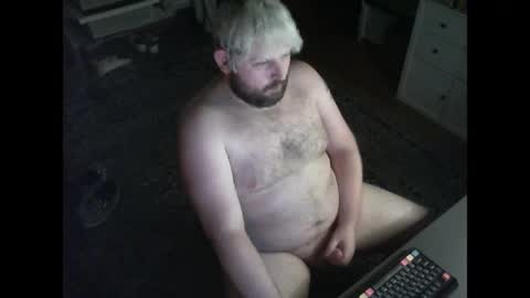 Snapshot of hipguy91 chatting on May 30, 4:09 am hipguy91 online show from May 30, 4:09 am