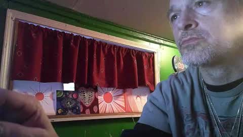 Snapshot of hippiedad333 chatting on February 10, 10:47 pm hippiedad333 online show from February 10, 10:47 pm