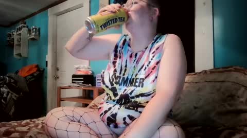 Bella online show from October 9, 1:14 am