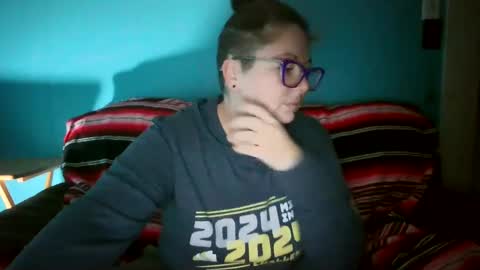 Bella online show from October 26, 7:25 am