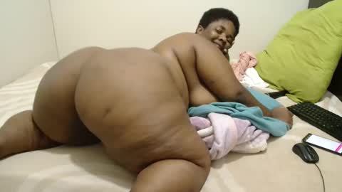 Snapshot of hips2sexy chatting on March 9, 8:52 pm hips2sexy online show from March 9, 8:52 pm