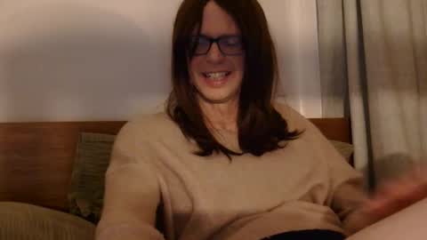 HiRiley online show from November 1, 9:50 pm