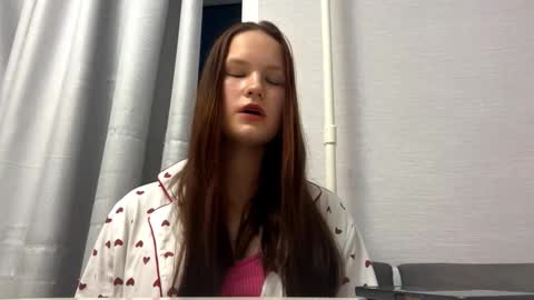Viola online show from October 14, 2:29 pm