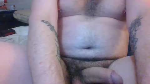 Snapshot of hislargness12 chatting on February 8, 7:59 pm Jay online show from February 8, 7:59 pm