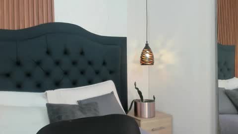 Hisoka online show from September 14, 12:15 pm