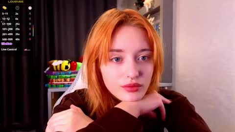 Snapshot of hisoka__akerley chatting on October 18, 5:46 pm Ella online show from October 18, 5:46 pm