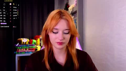 Snapshot of hisoka__akerley chatting on October 20, 5:35 pm Ella online show from October 20, 5:35 pm