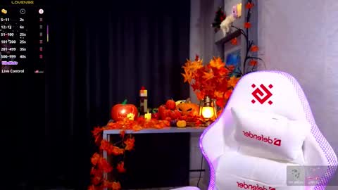 Snapshot of hisoka__akerley chatting on October 23, 6:06 pm Ella online show from October 23, 6:06 pm