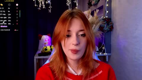 Ella online show from April 6, 7:15 pm