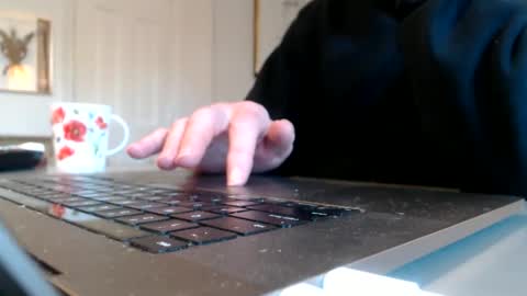 Snapshot of histrionical1 chatting on April 12, 7:19 pm histrionical1 online show from April 12, 7:19 pm