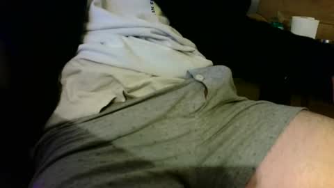 Snapshot of hlavoe33 chatting on October 18, 11:38 pm Hlavoe online show from October 18, 11:38 pm