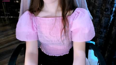 Hloya online show from April 9, 5:40 am