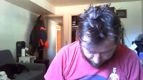 Snapshot of hobbes80 chatting on September 15, 8:09 pm hobbes80 online show from September 15, 8:09 pm