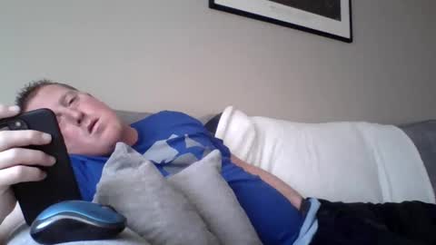 Snapshot of hockey258387 chatting on February 26, 8:22 pm THE MAN online show from February 26, 8:22 pm