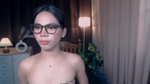 IM NEW HERE ITS ME GIA online show from March 22, 10:13 pm
