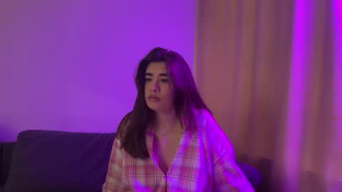 Snapshot of hoenyazhe chatting on November 30, 11:03 am Nancy Becconi online show from November 30, 11:03 am