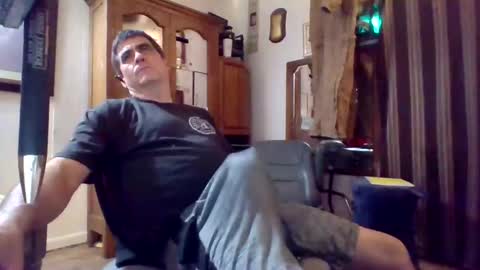 hoglegg99384194 online show from December 17, 6:56 am