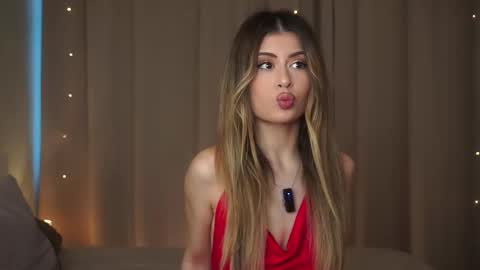 Moni Monica online show from November 14, 8:13 am