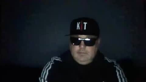 holden_minutz online show from April 8, 7:08 am